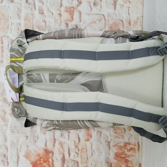 New Herschel Supply Co. Little America Backpack - Picture 4 of 13